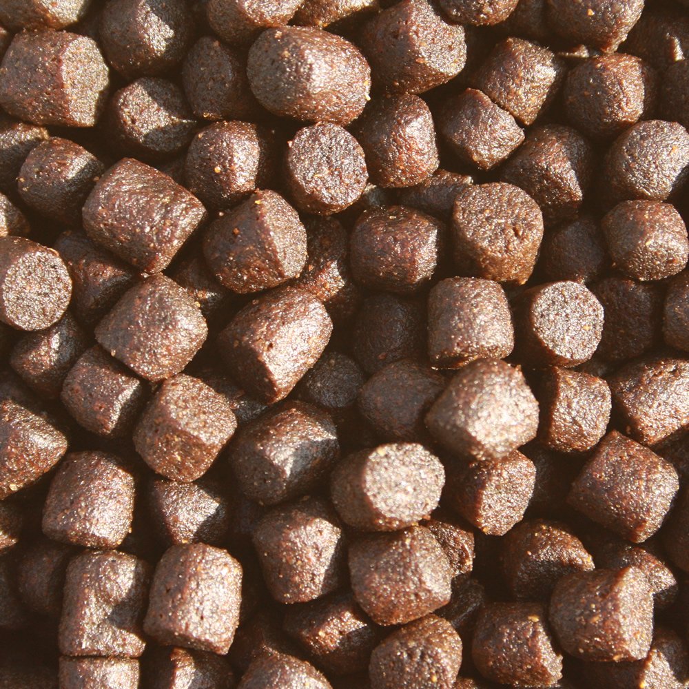 Frühjahrsfutter Koifutter energiereich teilsinkend hochverdaulich Spirulinafutter Koi 6mm 5kg Eimer